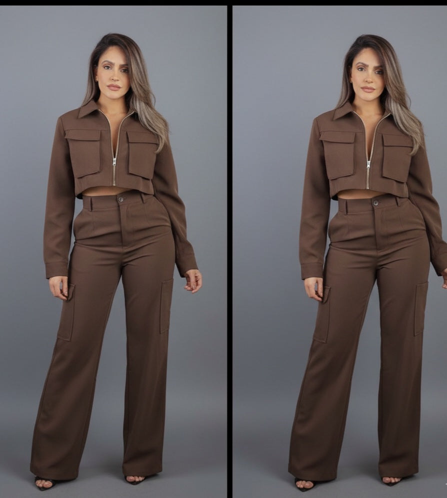 Set "Sierra" – Chaqueta Utility Crop y Pantalón Cargo de Talle Alto