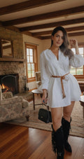 Vestido corto blanco en tela ojalillo