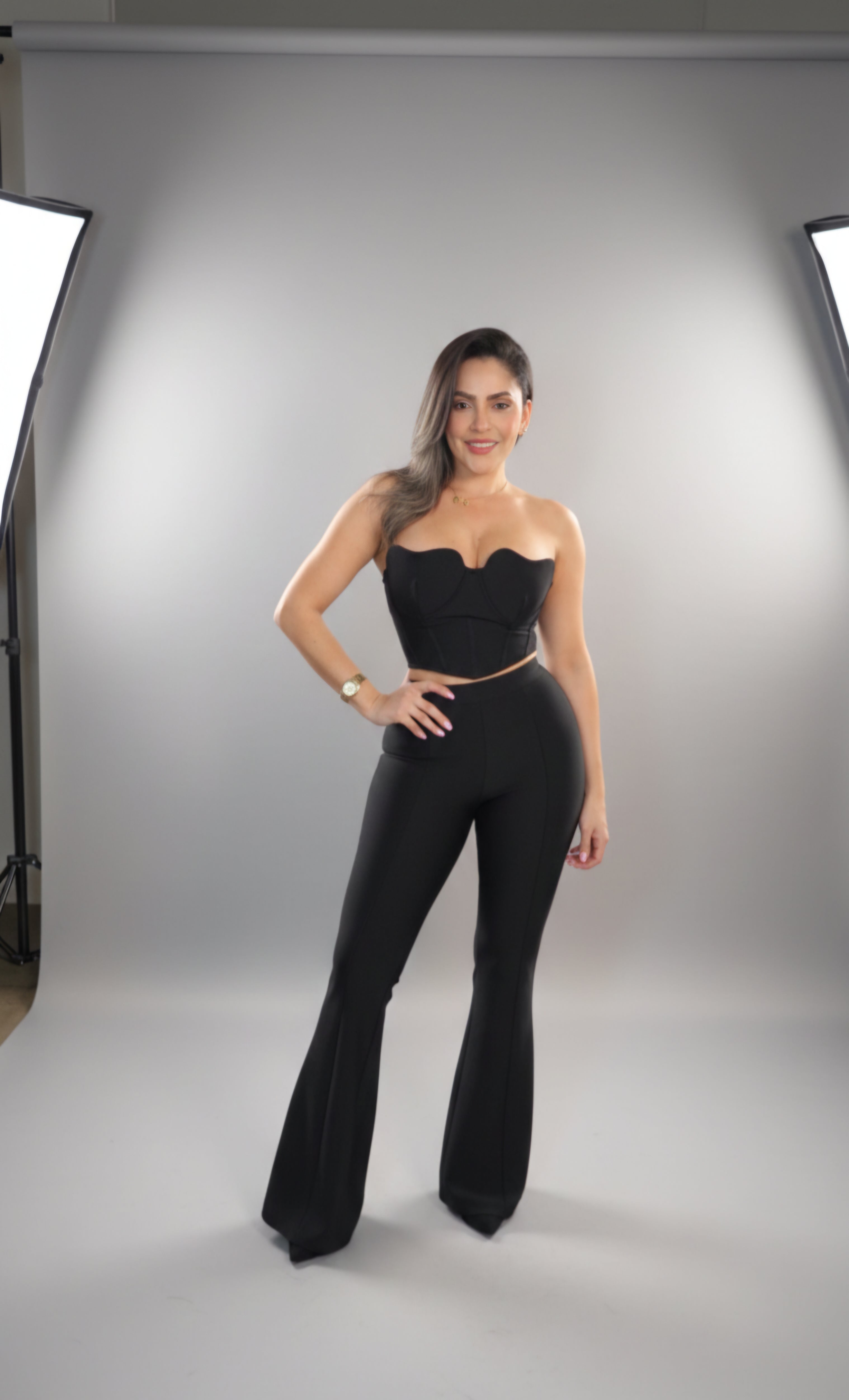 Set "Night Out" – Top Corset y Pantalón Flare Negro