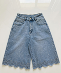 SHORT TIPO Bermuda Denim de Alta Gama con Cristales y Bajo Festoneado