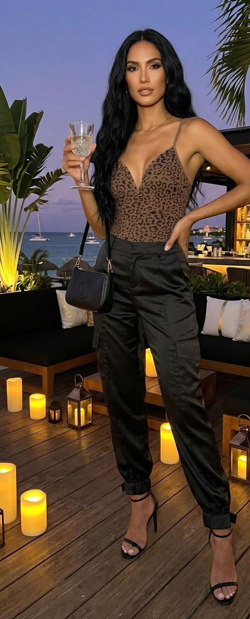 Body "Wild Night" – Escote en V Profundo y Estampado de Leopardo