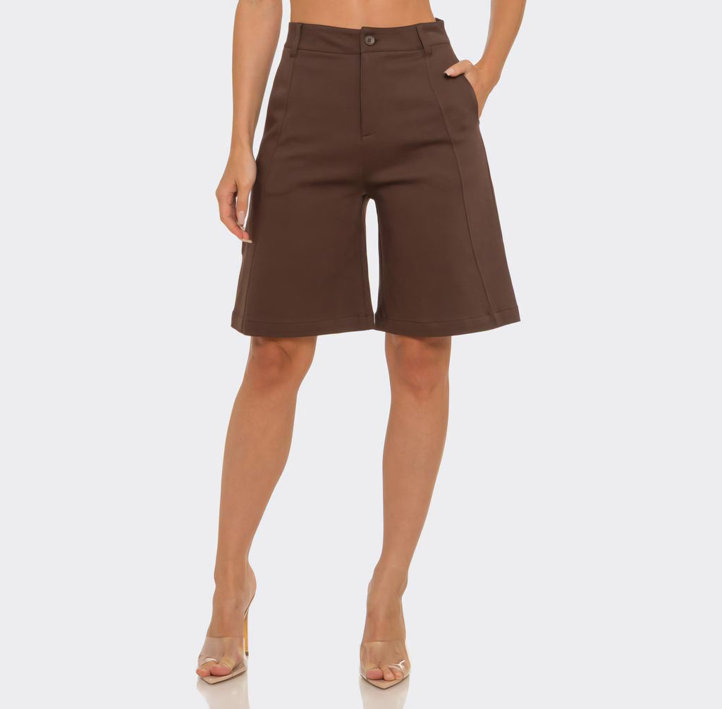 SHORT Bermuda Sastre de Tiro Alto y Corte Amplio