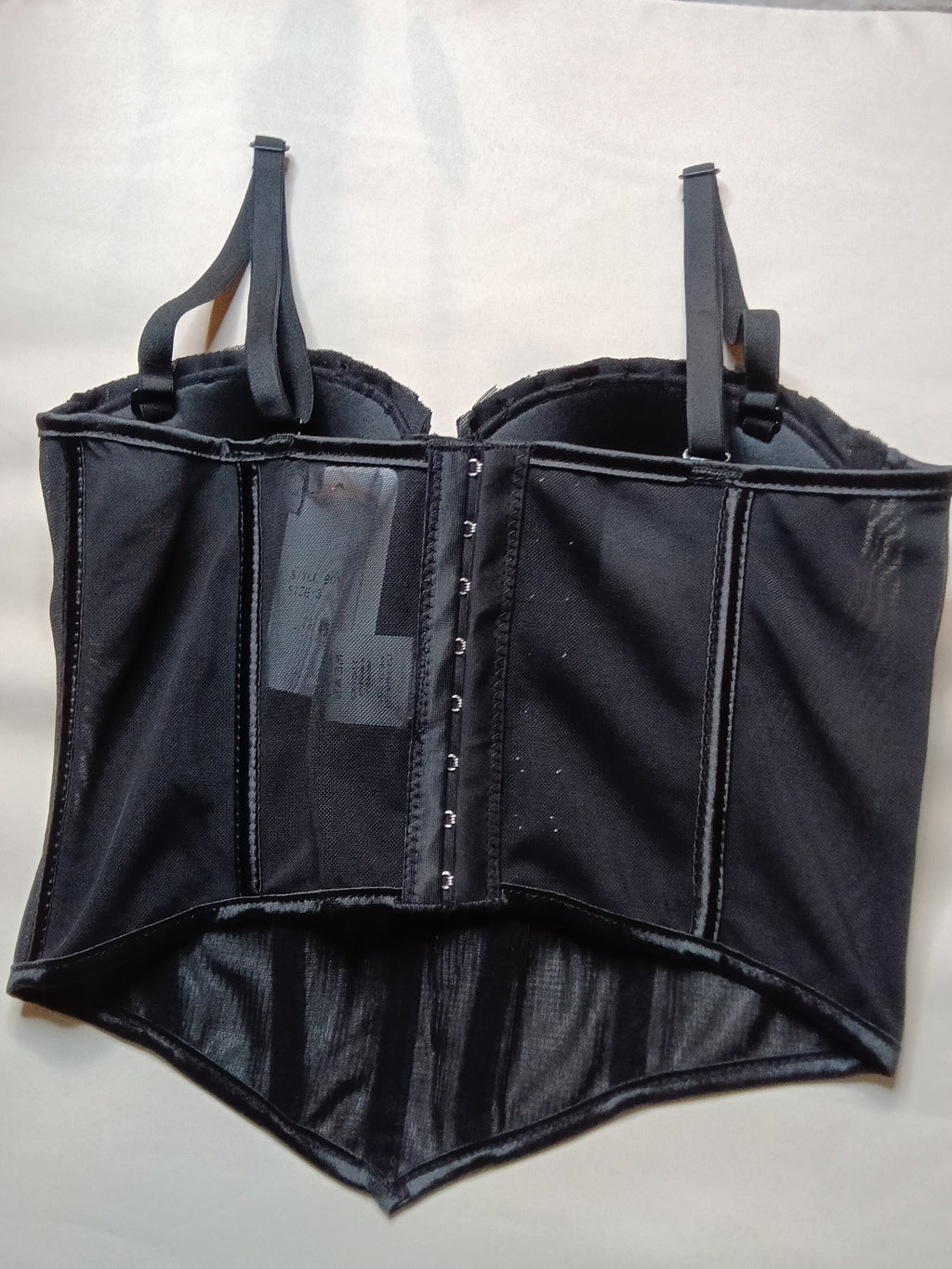 Top Corset "Noir Bijoux" con Copas Plisadas y Aplicación de Pedrería