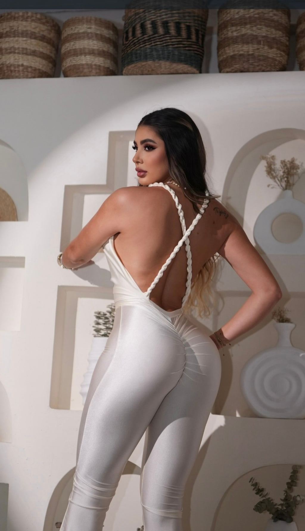 Enterizo Elegante Acampanado con Espalda Cruzada y Realce Trasero - Talla Única