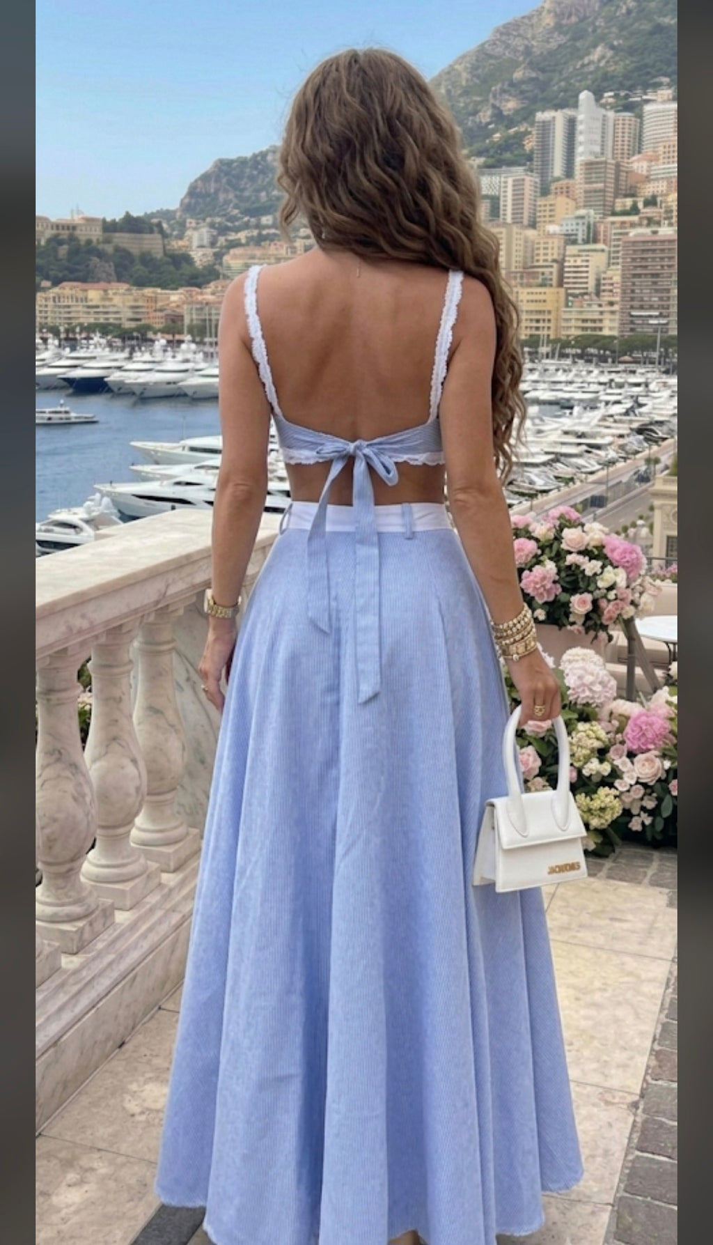Conjunto de Falda Larga y Top con Encaje