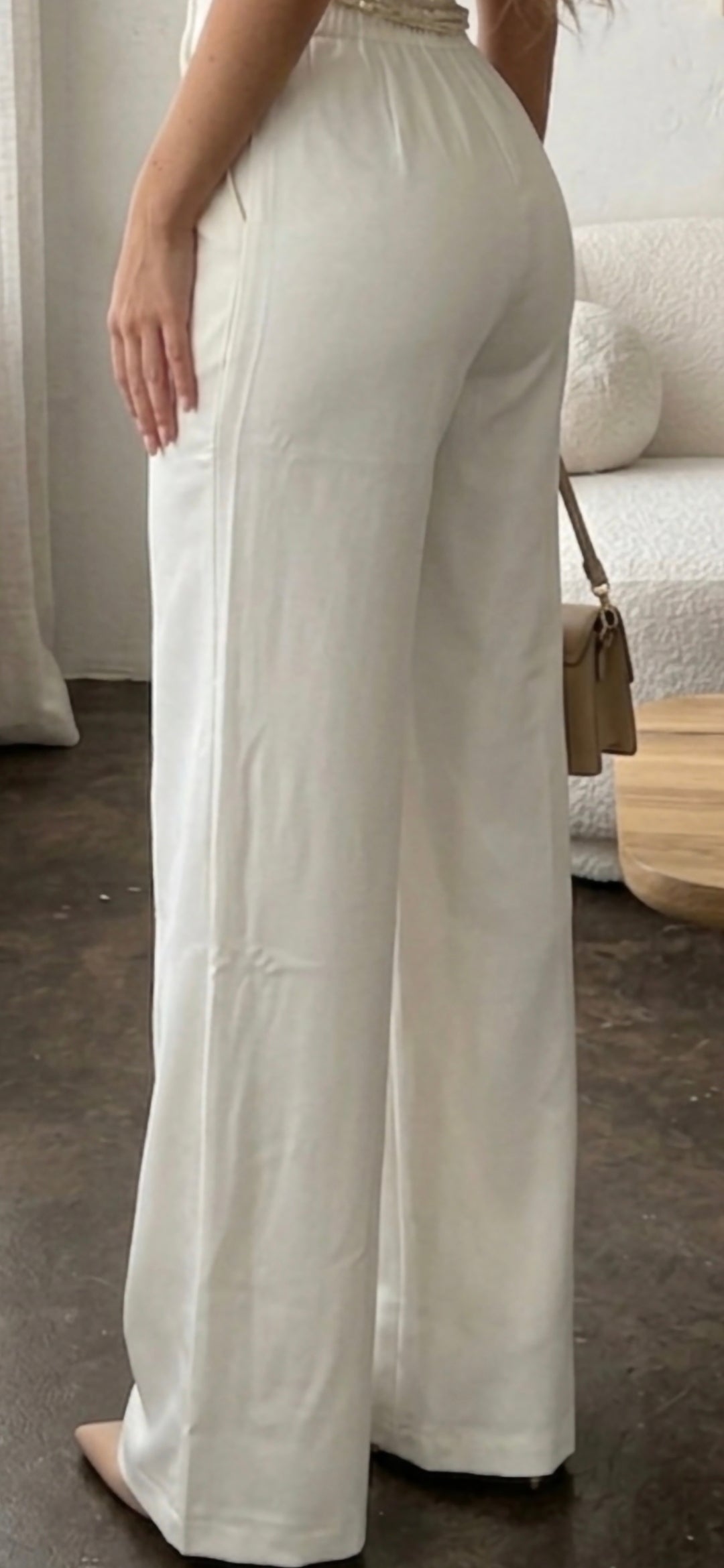 Pantalón de Corte Elegante en Blanco